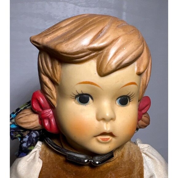 Hansel & Gretel Dolls Oumlet Co Porcelain Bisque 11" Jointed Incl. Stands 1988 - Picture 4 of 15